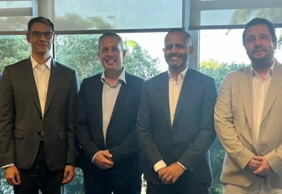 Yamna and Port of Açu land reservation agreement signing for 1 Mtpa green ammonia plant in low-carbon hub Rio de Janeiro Brazil